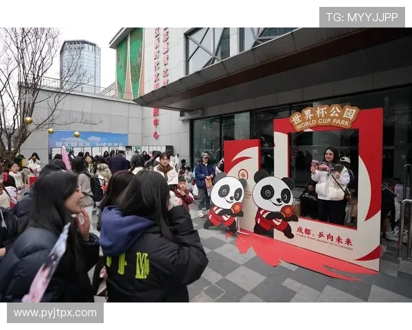 成都蓉城联手公交开通球迷专线观赛